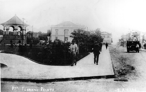 pracaflorianopeixo1936.jpg (56256 bytes)