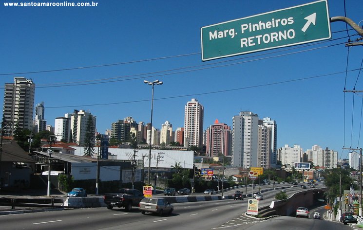 Viaduto na Av. Washington Lu�s, sobre a Avenida Cupec�.